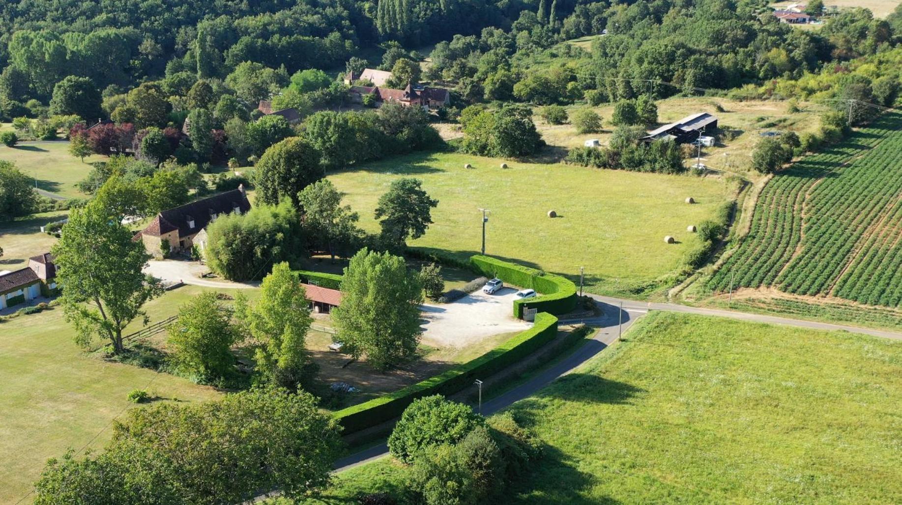 Le Clos-Lascazes maison d'Hôtes Le Buisson-de-Cadouin Exterior foto