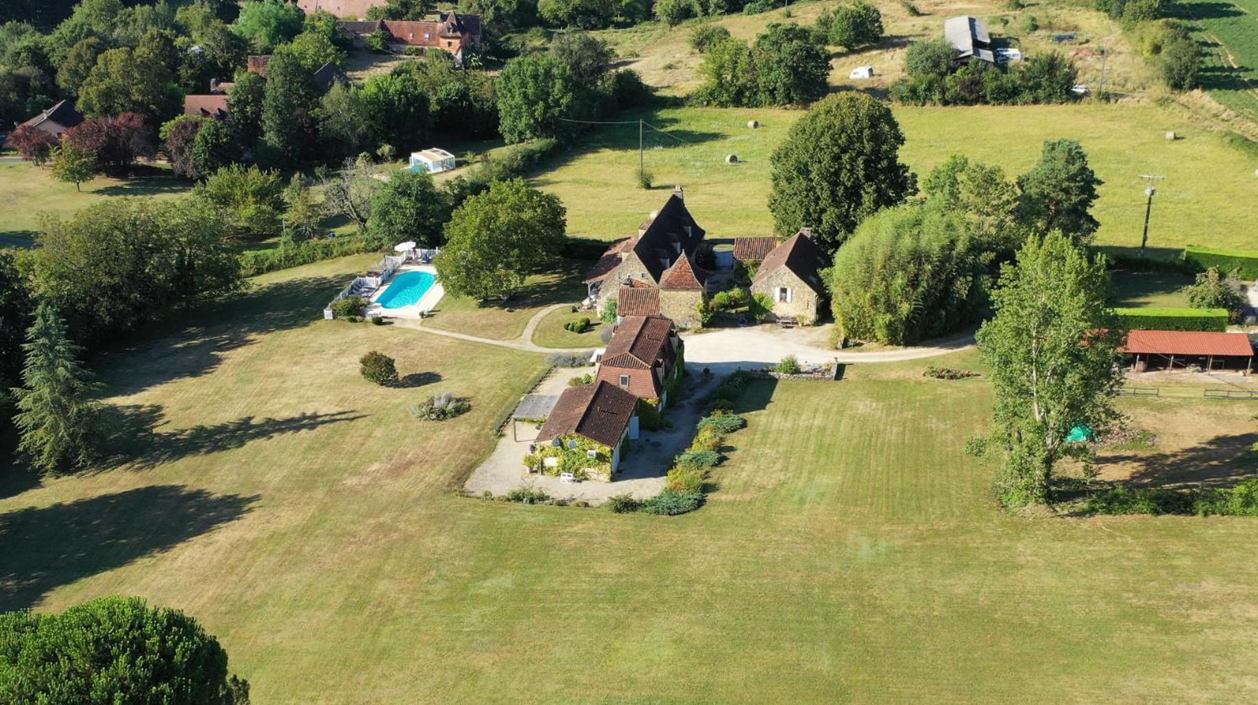 Le Clos-Lascazes maison d'Hôtes Le Buisson-de-Cadouin Exterior foto