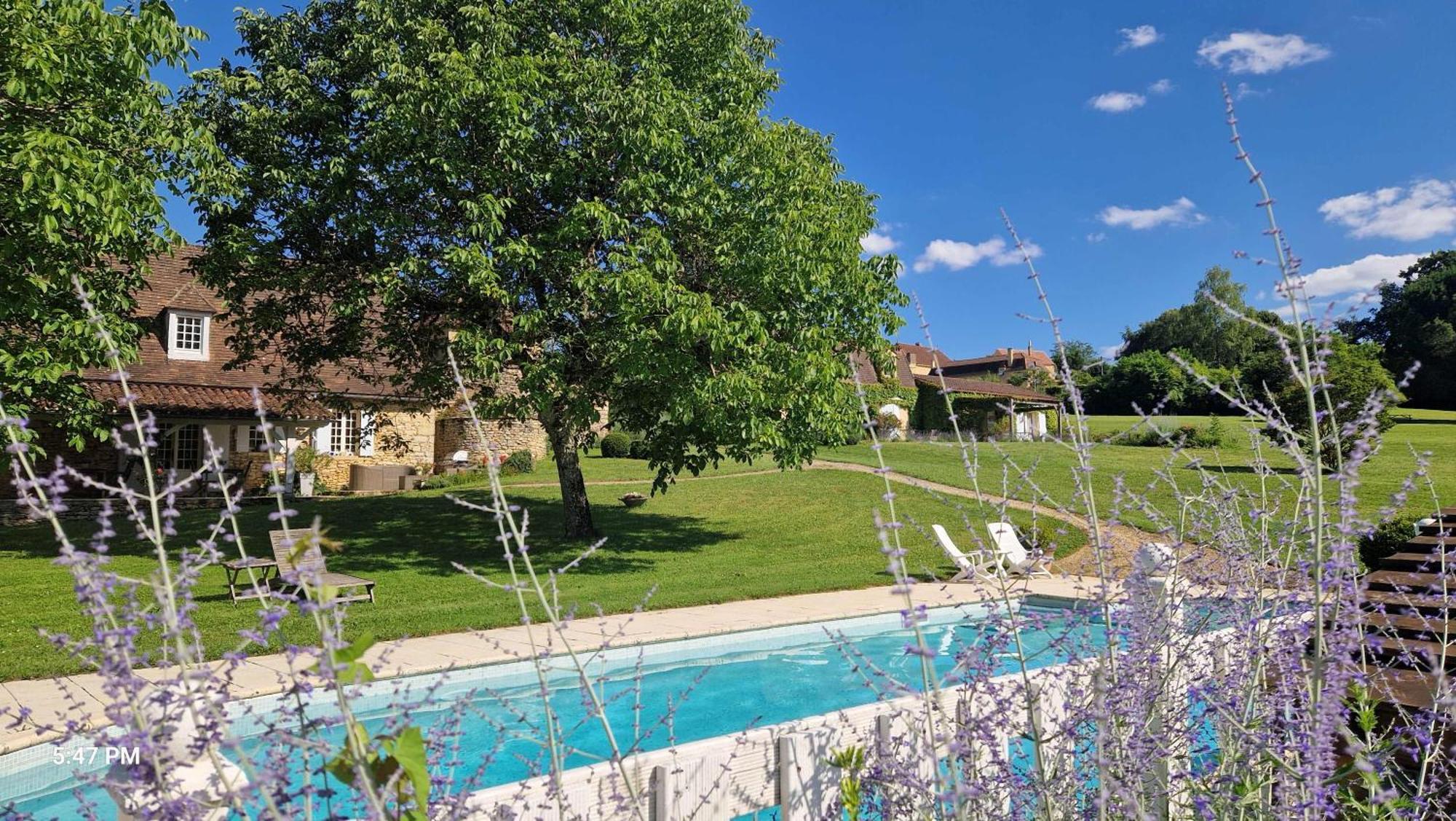 Le Clos-Lascazes maison d'Hôtes Le Buisson-de-Cadouin Exterior foto